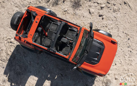 Ford Bronco Raptor, from above